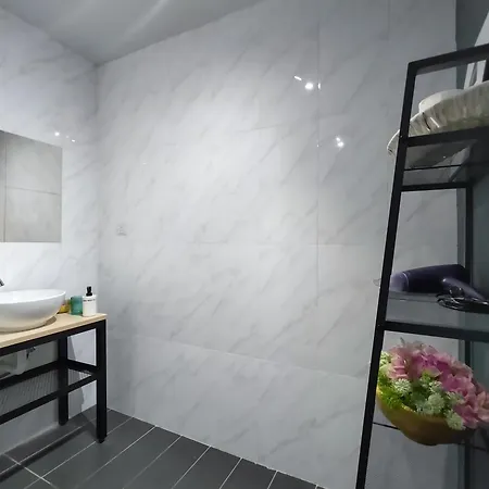Empire City Pj Studio Suites By Manhattan Group Petaling Jaya Exterior photo