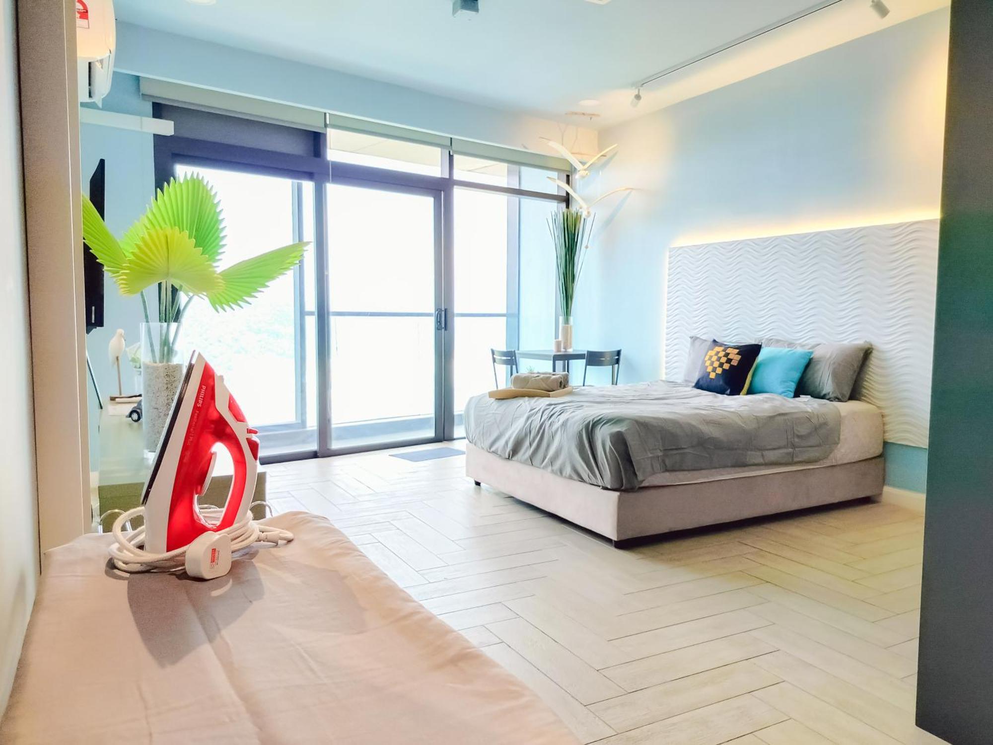 Empire Pj By Manhattan Group *