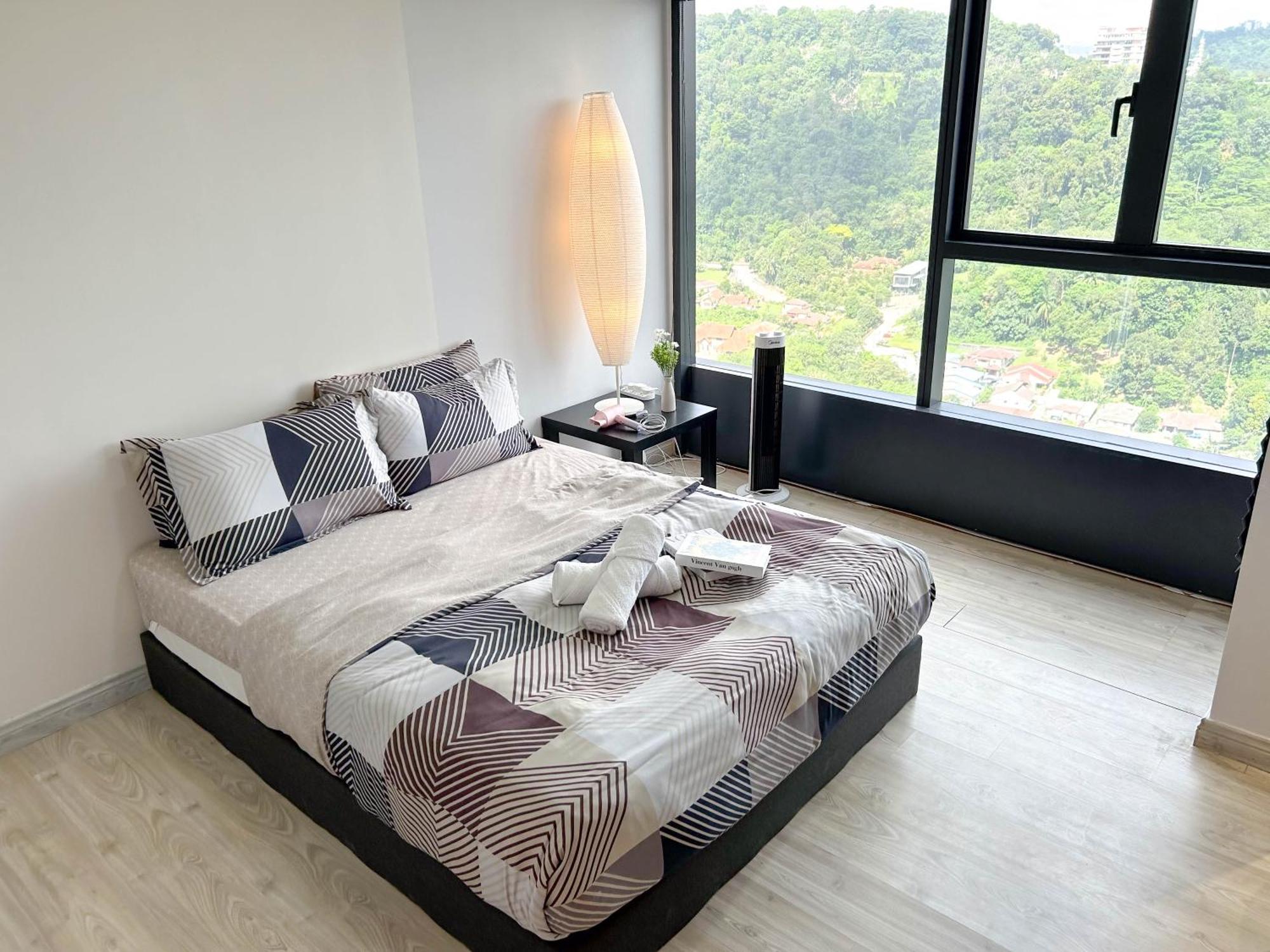 Empire Pj By Manhattan Group